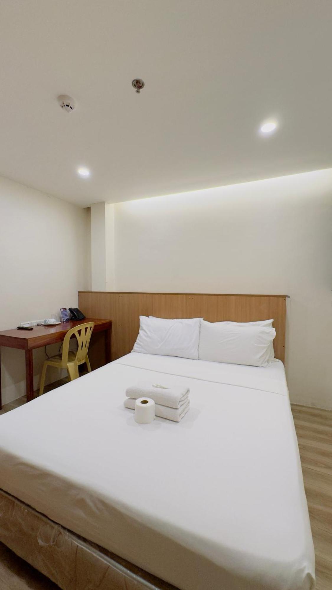 La Anclar Hotel Davao City Eksteriør bilde