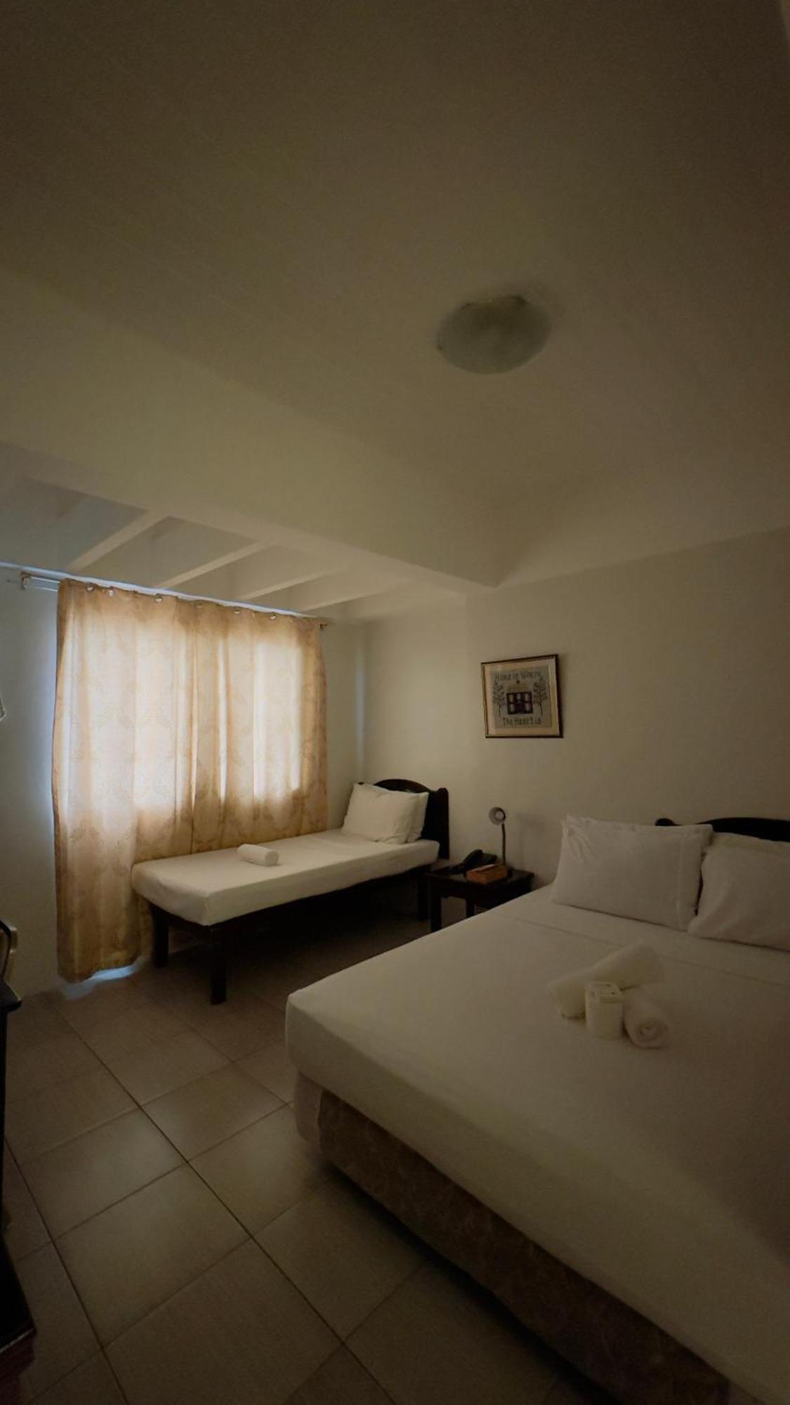 La Anclar Hotel Davao City Eksteriør bilde