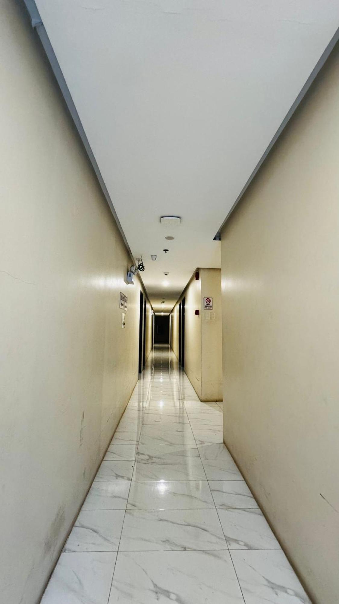 La Anclar Hotel Davao City Eksteriør bilde