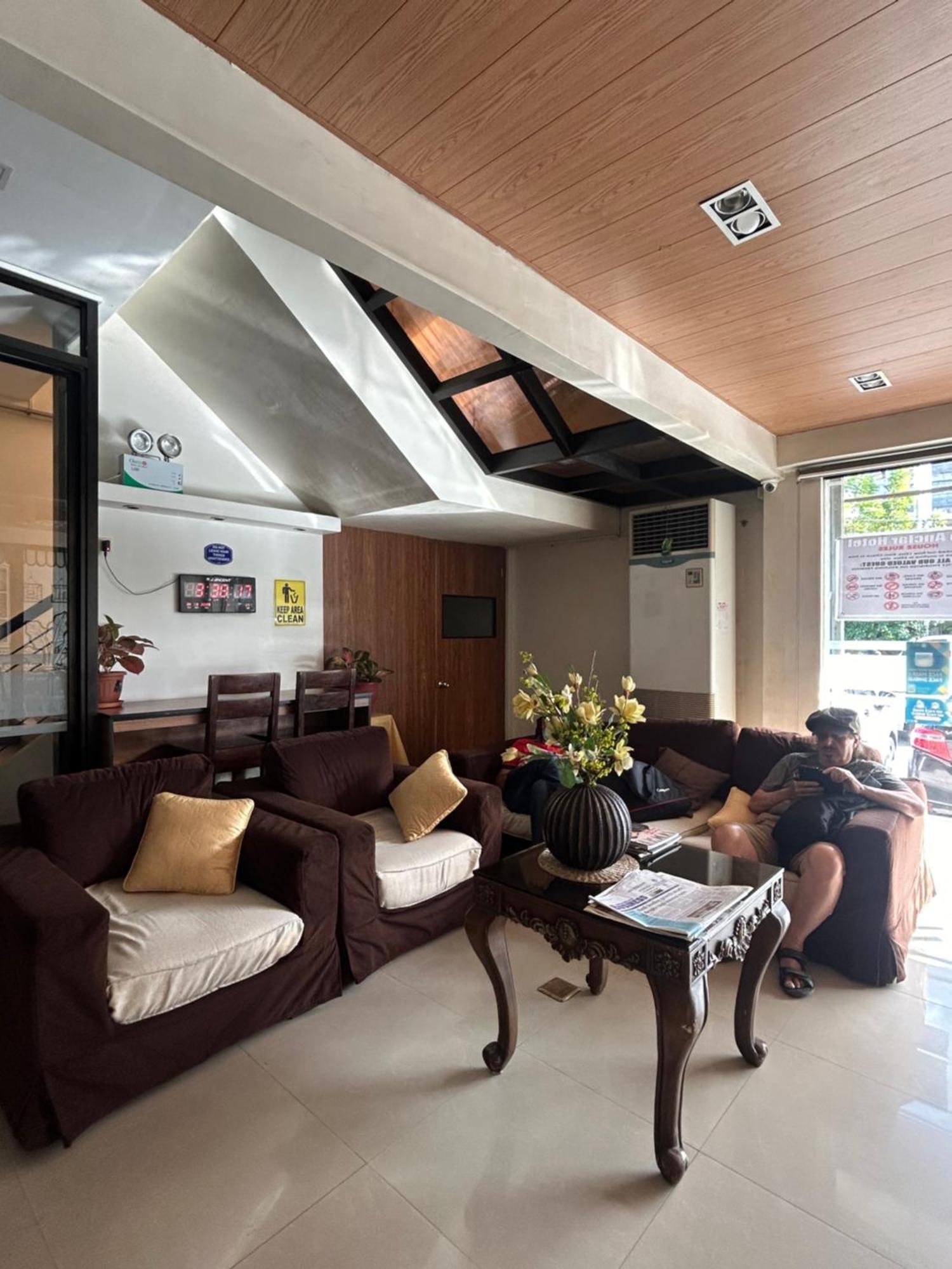 La Anclar Hotel Davao City Eksteriør bilde